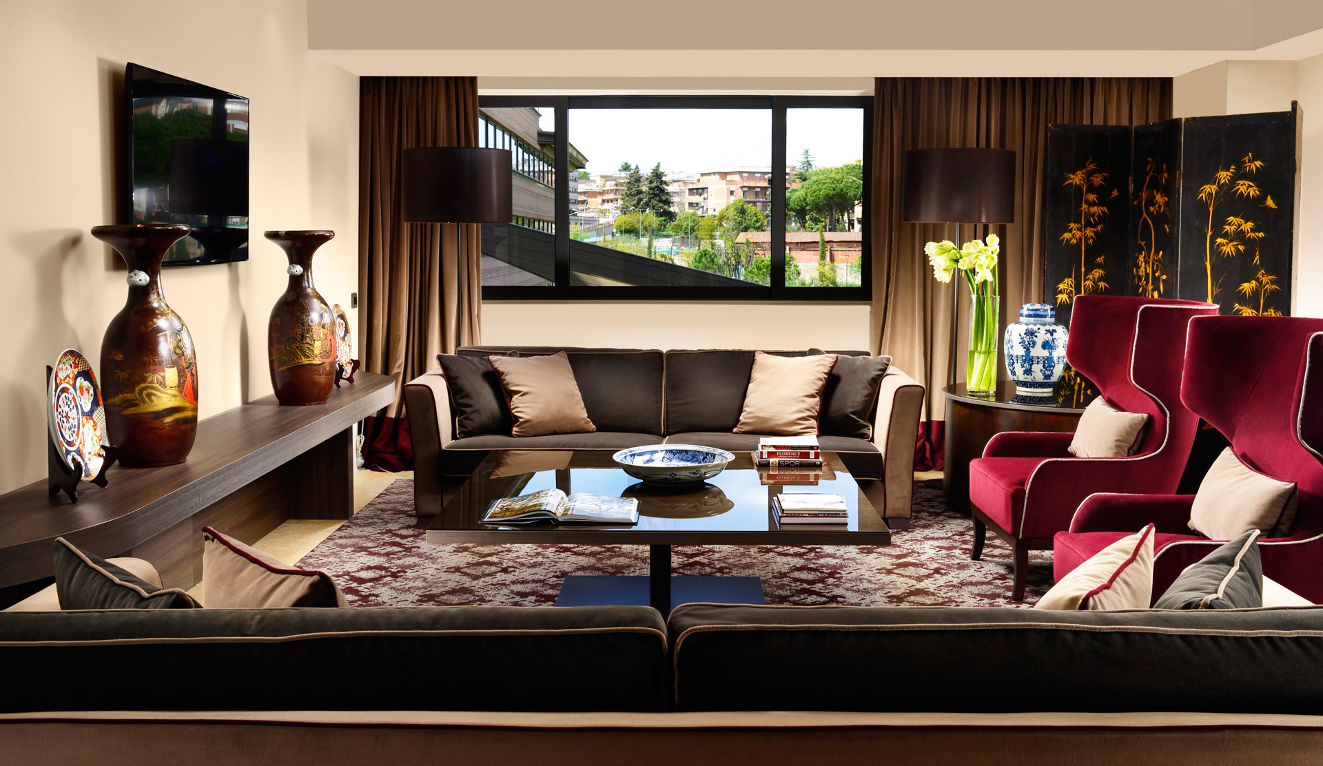 AROMA_Suite_Presidential_living-room