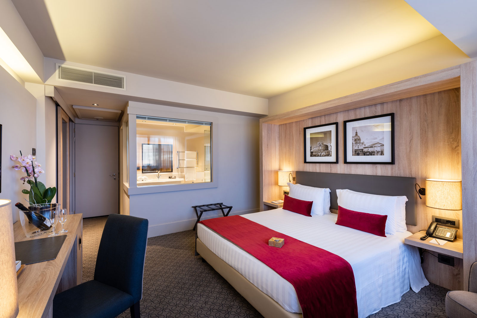 A Roma Rooms