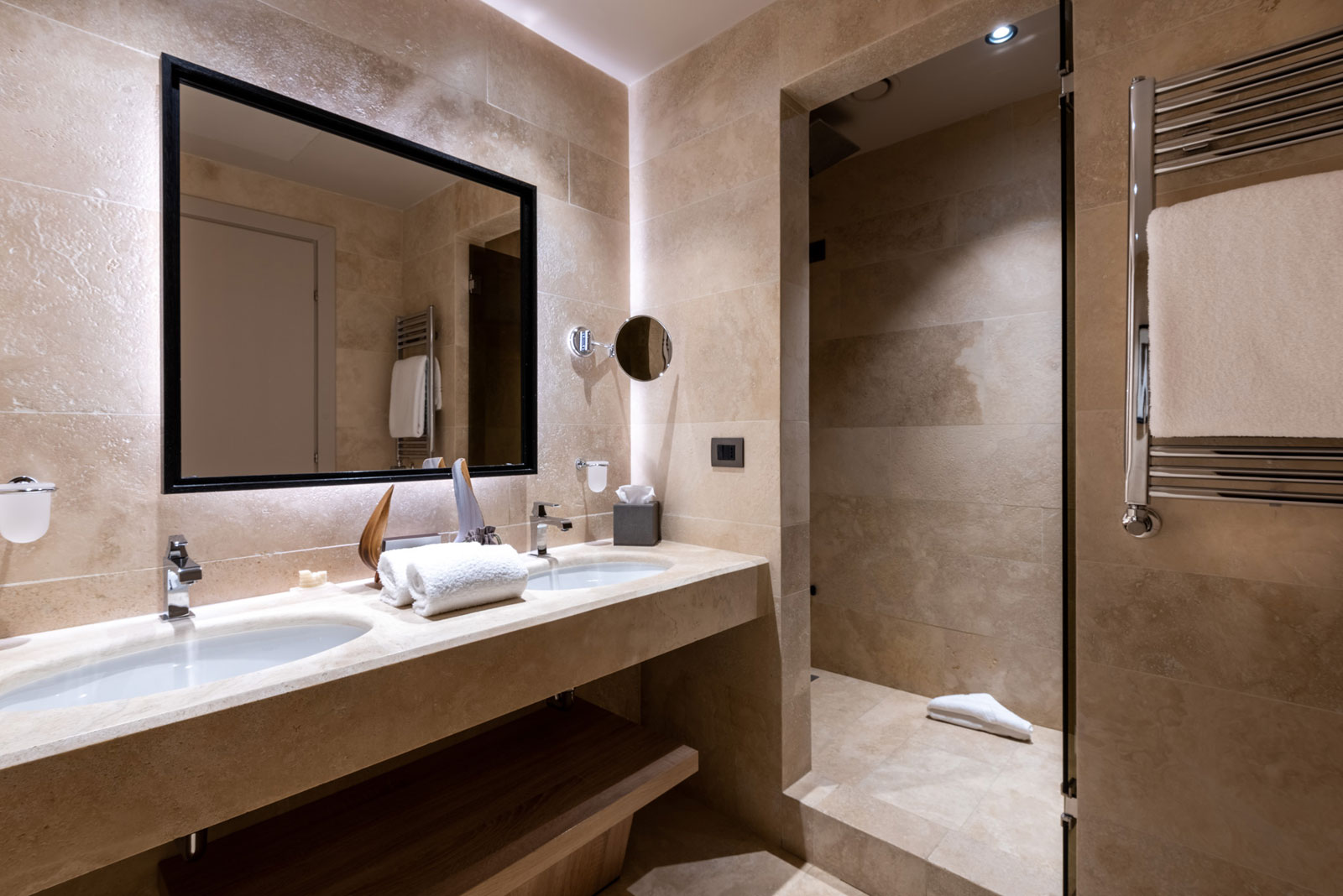 A Roma Suite